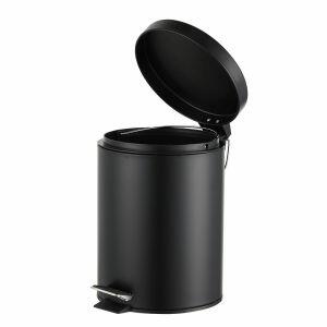 Lixeira com Pedal Black 5L 20,5x27,5cm Preto Fosco Casa&Ideia