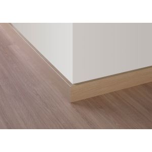 Rodapé Piso Laminado 2,40x8cm Catedral Saint-Patrick 703 Quick-Step Rodapé Piso Laminado 2,40x8cm Catedral Saint-Patrick 703 Quick-Step