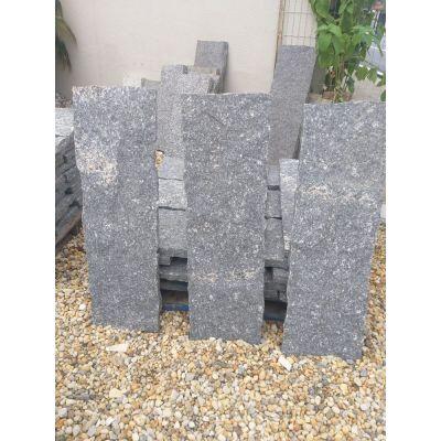 Ladrilho Pisante Pedras Tijucas Miracema 30x100 Cinza Ladrilho Pisante Pedras Tijucas Miracema 30x100 Cinza