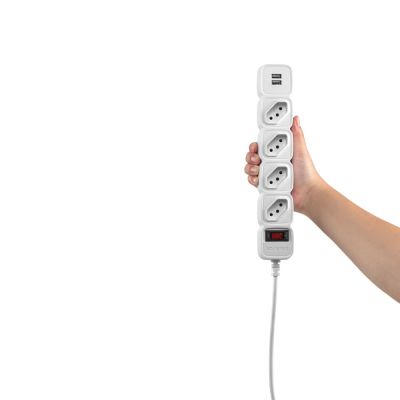 Protetor Eletrônico com 4 Tomadas e 2 USB EPE 204 USB BrancoIntelbras
