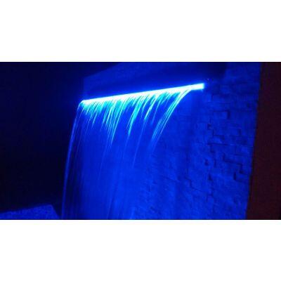 Cascata de Embutir em Fibra de Vidro com Bico em Aço Inox e Led 60 cm