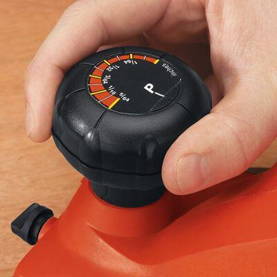 Plaina Elétrica Black+Decker 7698 650W