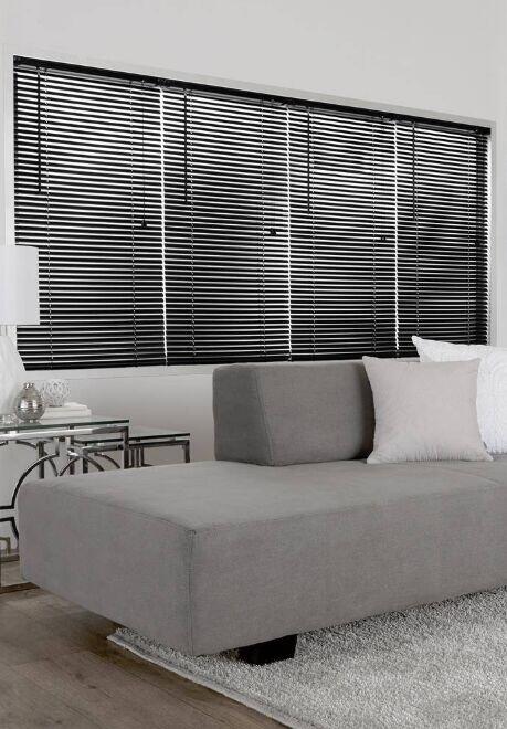 Persiana Horizontal PVC Block 25mm 0,80L X 1,60A Preta