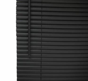 Persiana Horizontal PVC Block 25mm 1,60L X 1,60A Preta