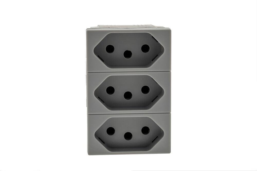 Tomada Multipla 2P + T Tripla Plus+ Cinza 10A Pial