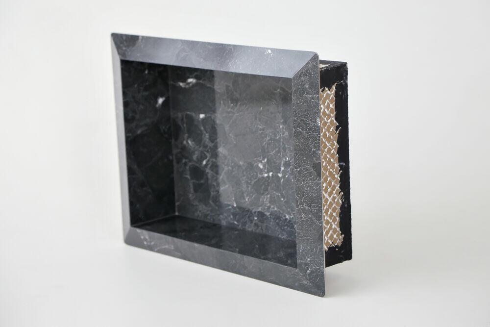 Nicho Bisote Geodo Black 35x45 Málaga