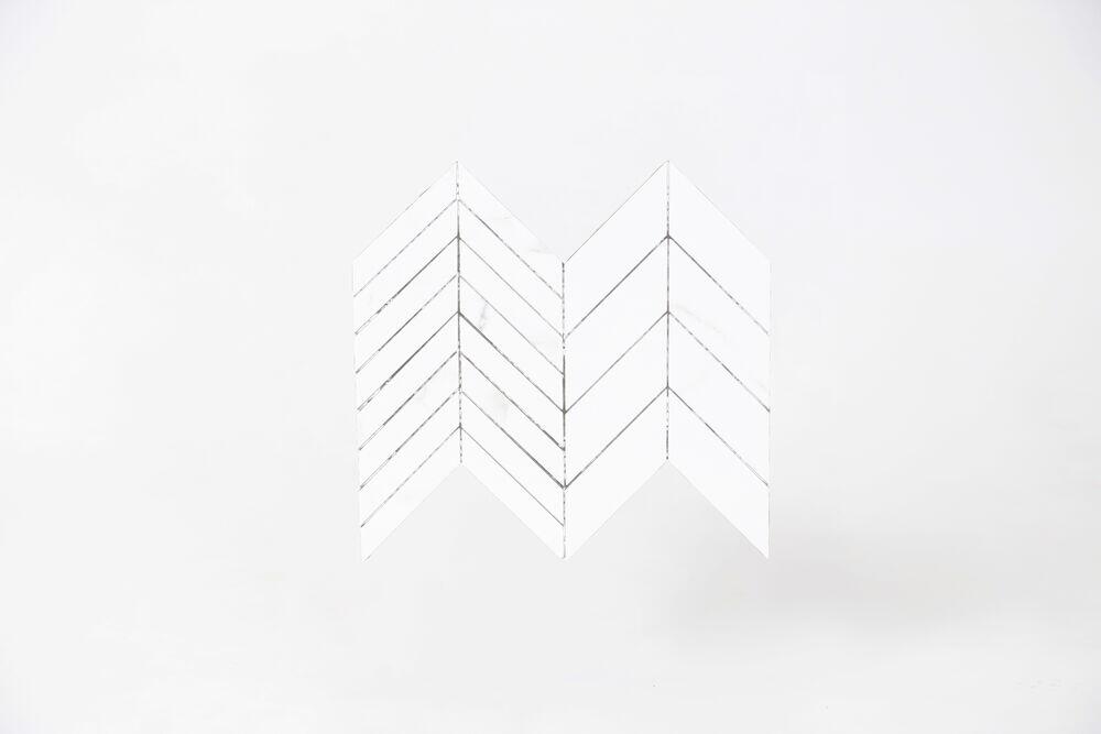 Tozzeto Chevron Calacata Polido 30x30 Branco Málaga