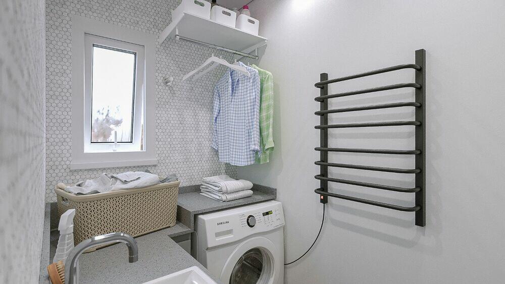 Toalheiro Térmico 1 Toalha lado Direito 220V Preto Flape