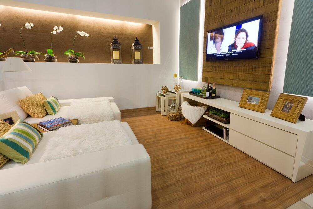 Piso Laminado Click Prime Málaga Nogueira 21,7x135cmx7mm Eucafloor